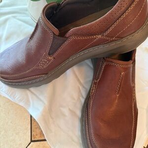 NWOT Clark’s 1825 Men's Brown Leather Slip-On Shoes